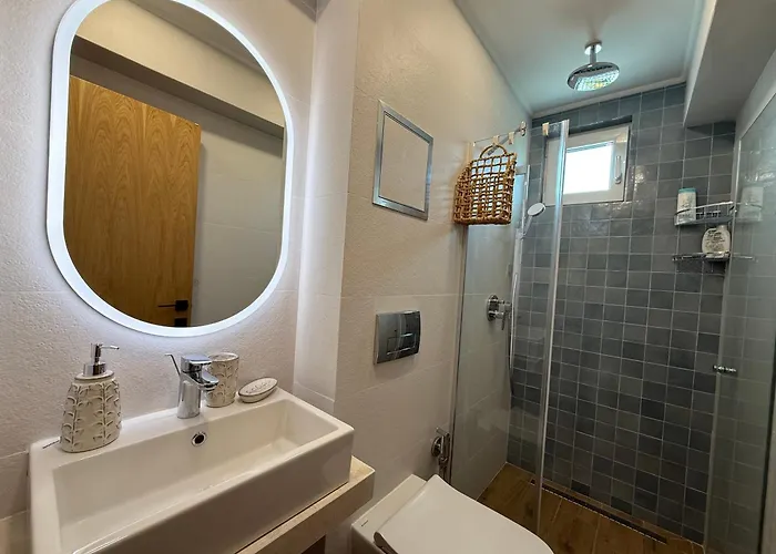 Smile Old With Free Parking And Sea View Appartamento Varna