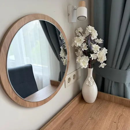 Smile Old With Free Parking And Sea View Варна