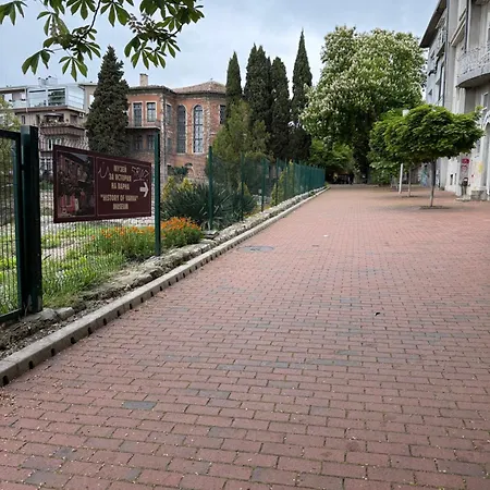 Smile Old With Free Parking And Sea View Appartement Varna