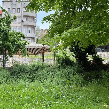 Smile Old With Free Parking And Sea View *