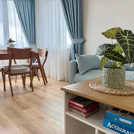 Апартамент Smile Old With Free Parking And Sea View *