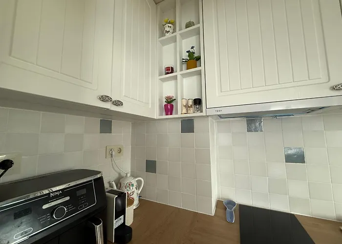 Smile Old With Free Parking And Sea View Апартаменты Варна