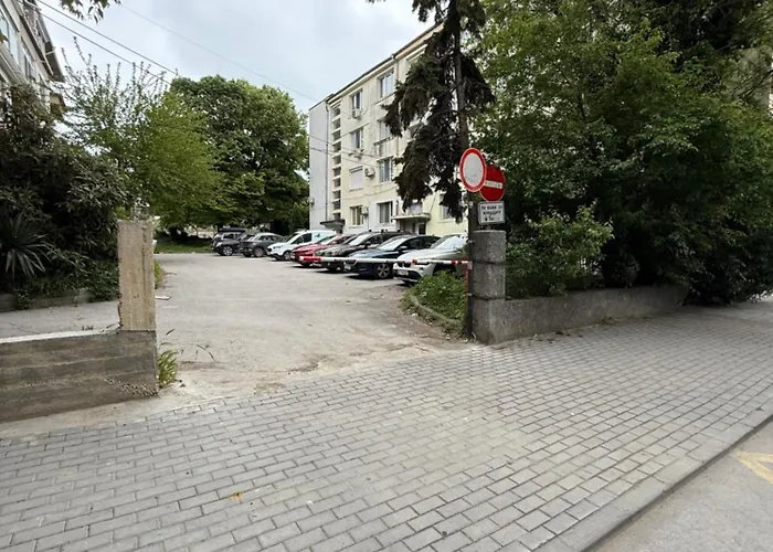 Smile Old With Free Parking And Sea View Апартаменты *